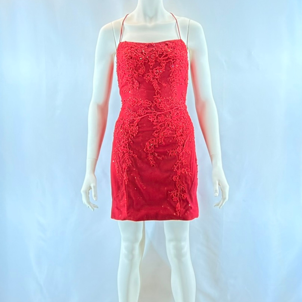 Camille La Vie Red Lace Short Dress Size 8 Spaghetti Straps Fitted Cocktail Prom - Picture 2 of 12